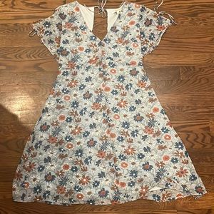Floral dress ties at back and sleeves